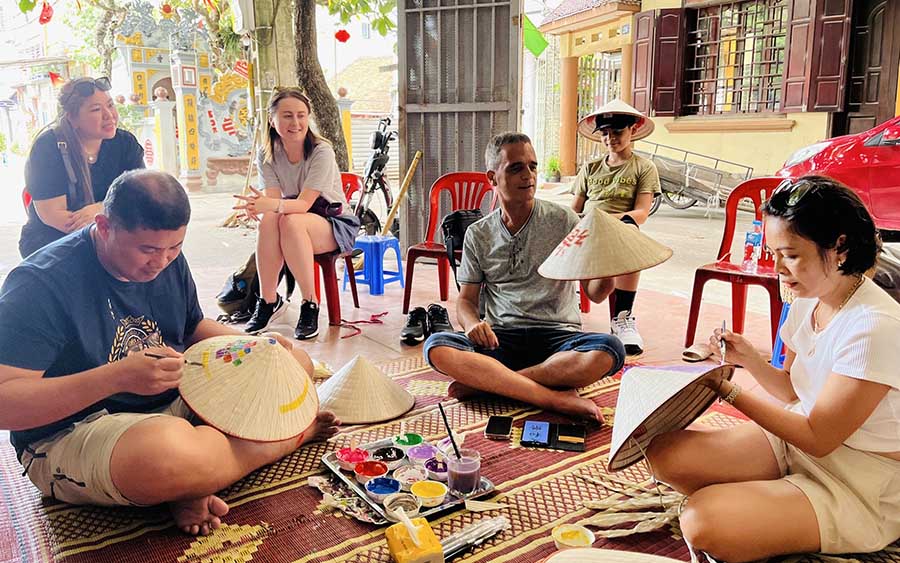 Hanoi conical hat village