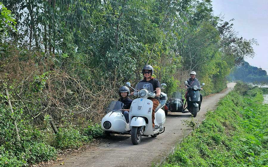 vespa city tour Hanoi